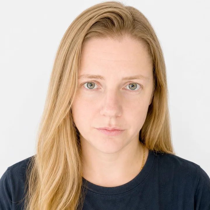 Portrait of Nicola West.
